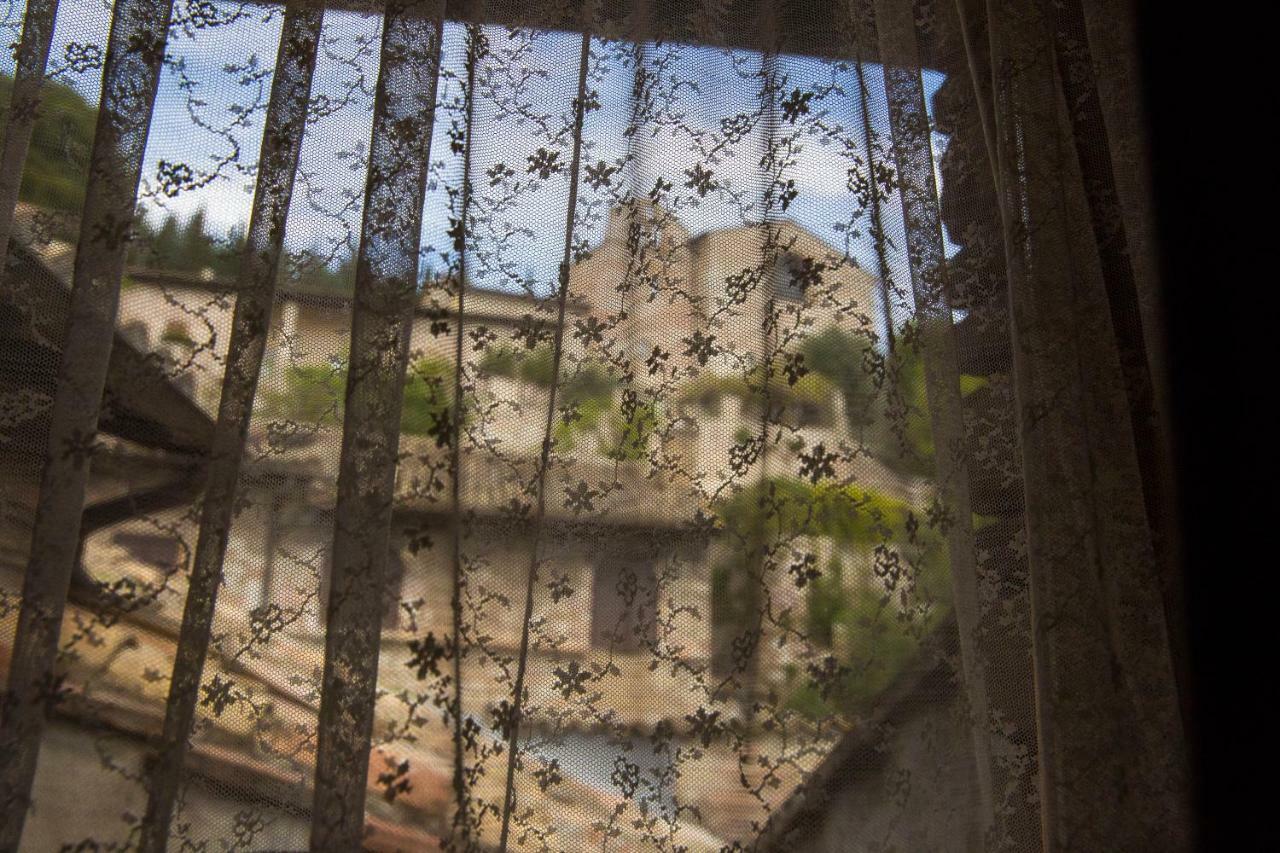 Ferienwohnung Chiama Ride The Beauty Assisi Exterior foto
