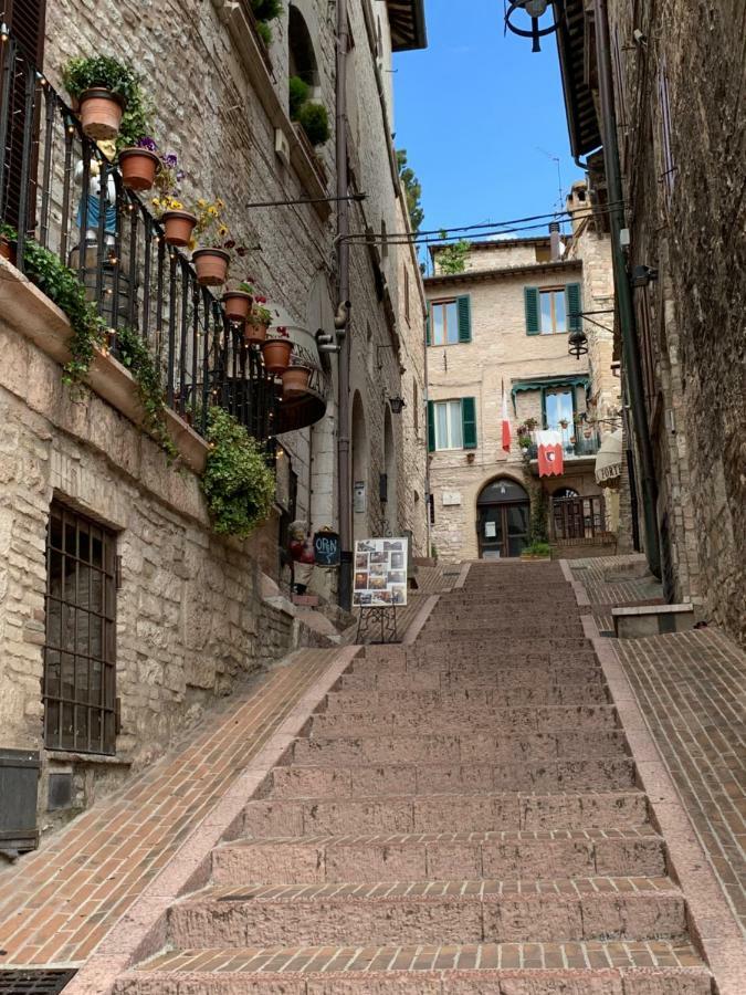 Ferienwohnung Chiama Ride The Beauty Assisi Exterior foto